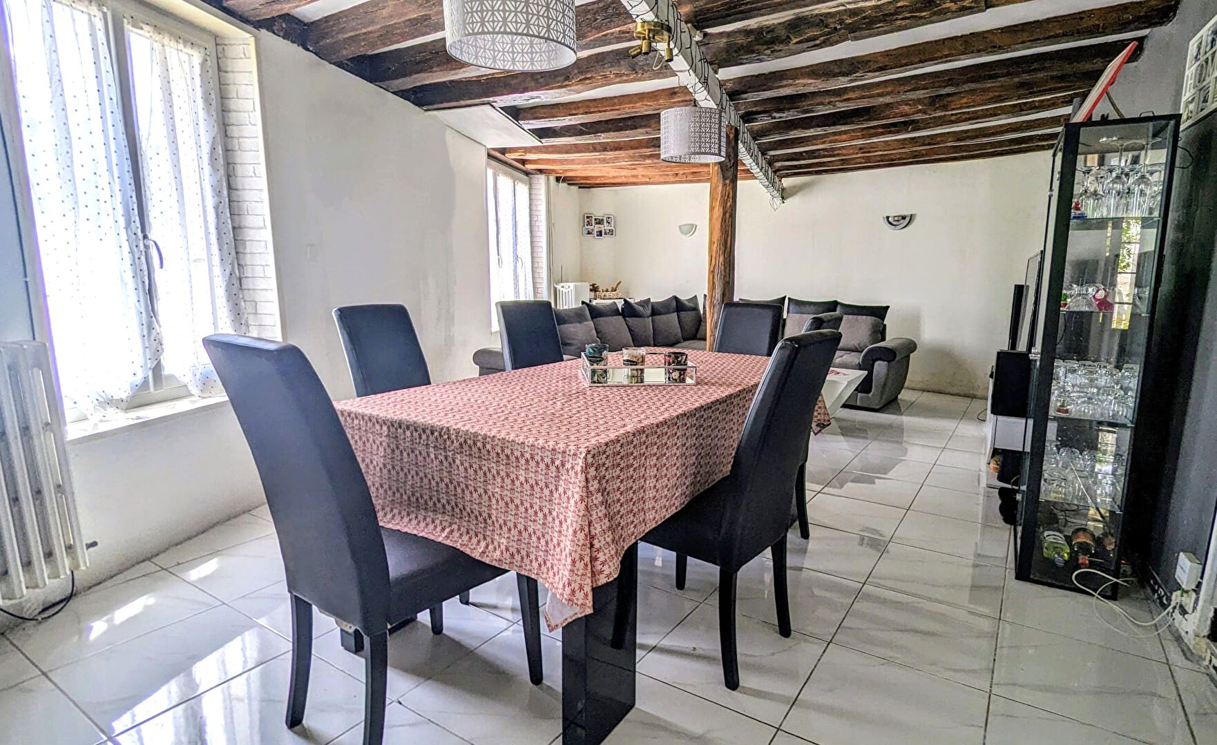 Photo Maison atypique  4 chambres- 2 bureaux- dépendances- À 5 min de la Gare ! image 2/6