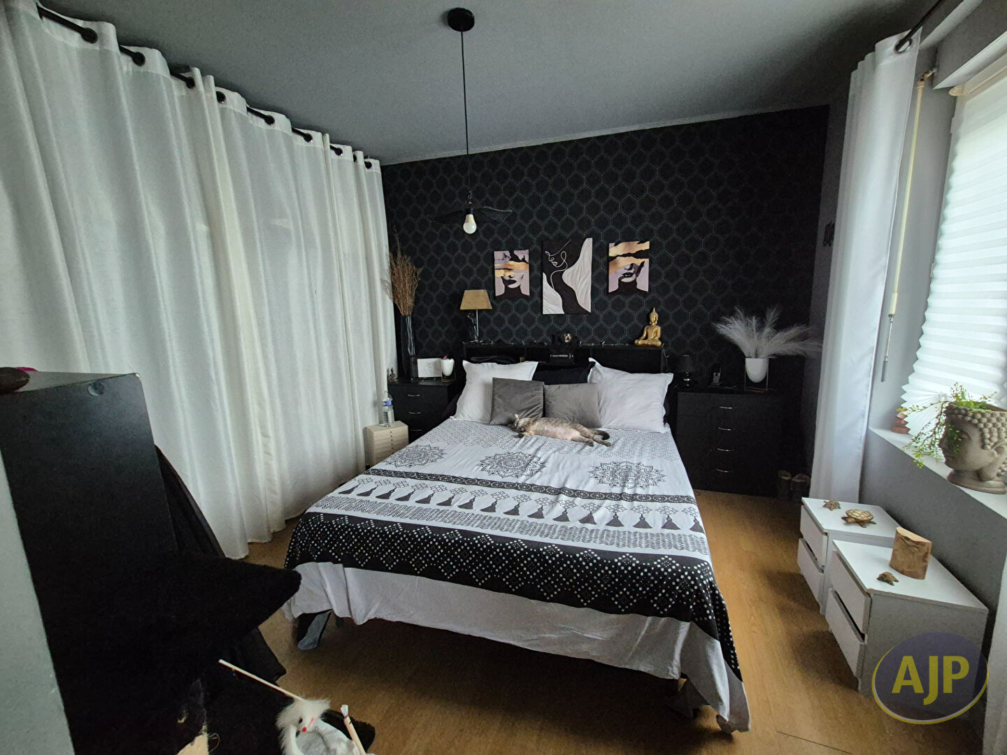CHALLANS 2 locatifs avec cour en hyper centre ville - photo 5