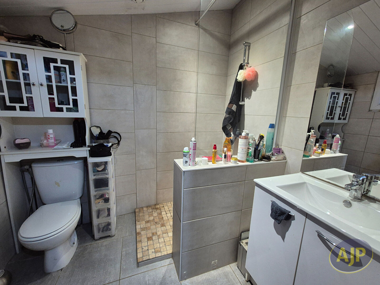 CHALLANS 2 locatifs avec cour en hyper centre ville - photo 6