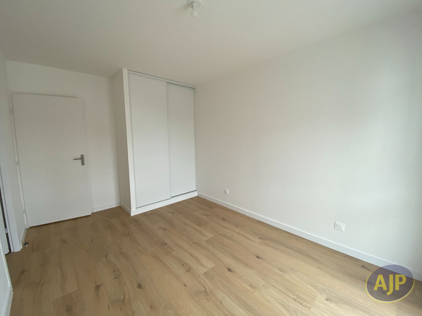 Appartement T2 CHALLANS - photo 5