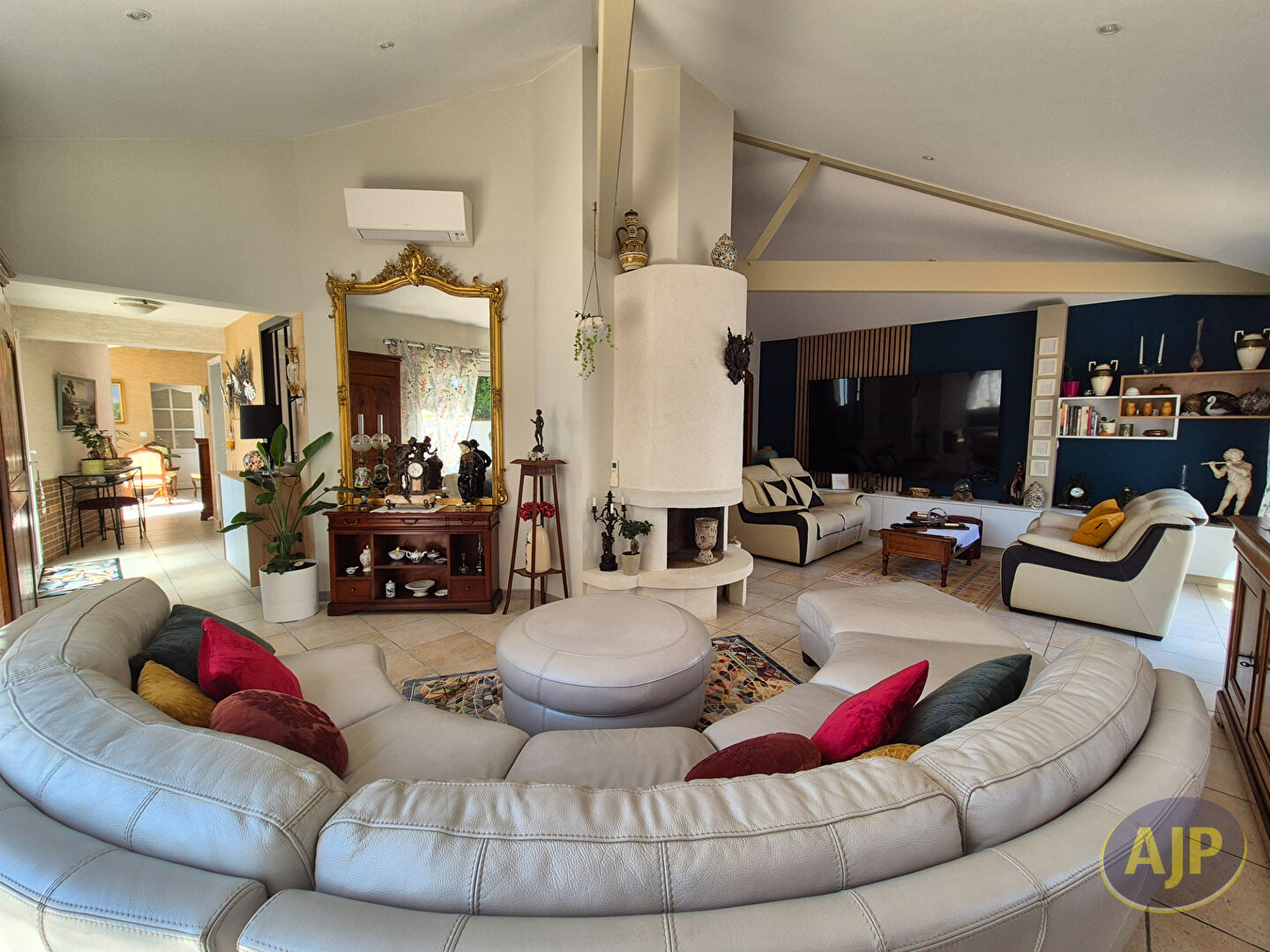 Centre ville Challans 192 m2 / 3 chambre / 2 garages / terrain 1000 m² - photo 6