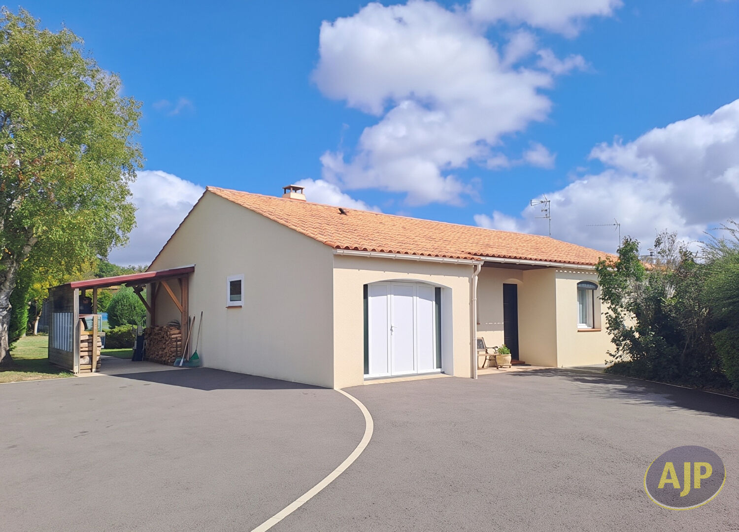 CHALLANS - Maison 3 chambres - photo 1