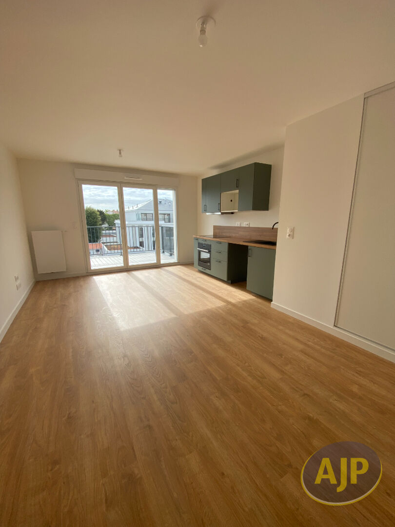 Appartement T3 CHALLANS - photo 1