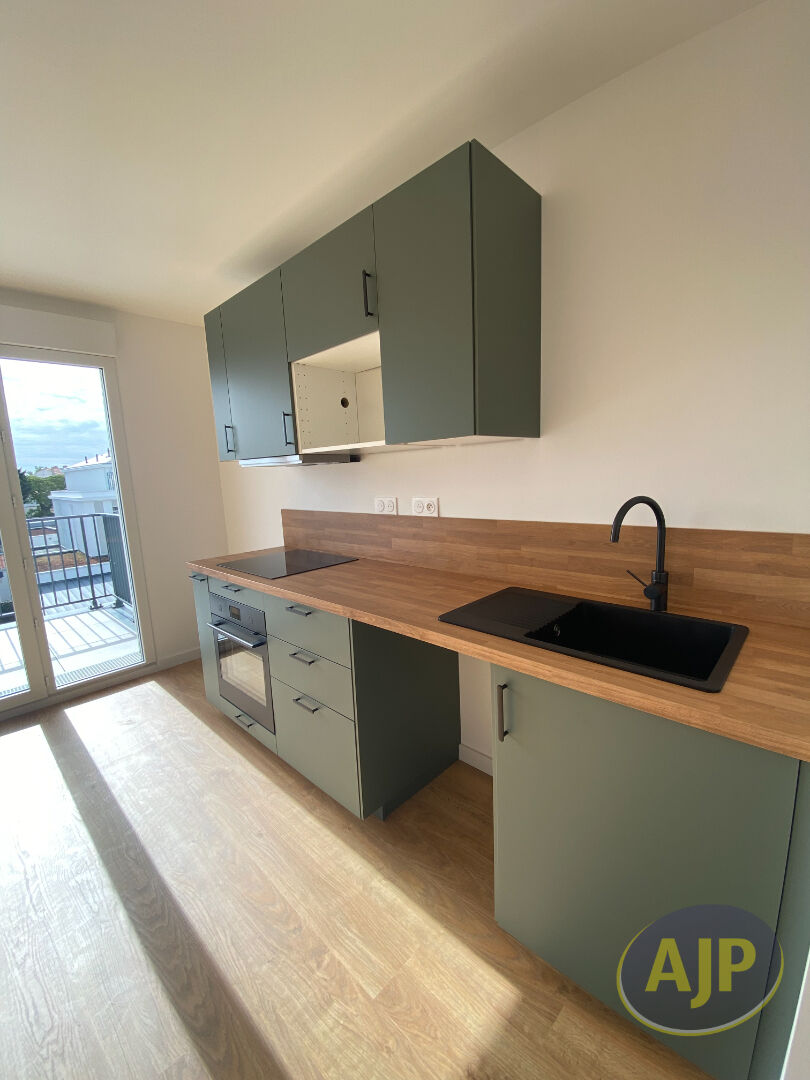 Appartement T3 CHALLANS - photo 2