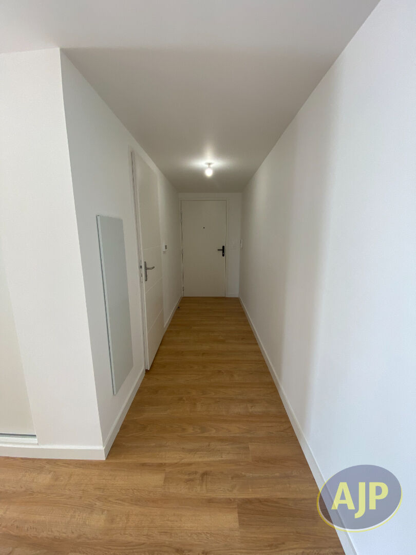 Appartement T3 CHALLANS - photo 4