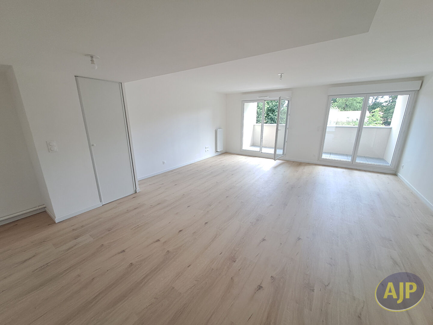 CHALLANS - Appartement 2 chambres - photo 1