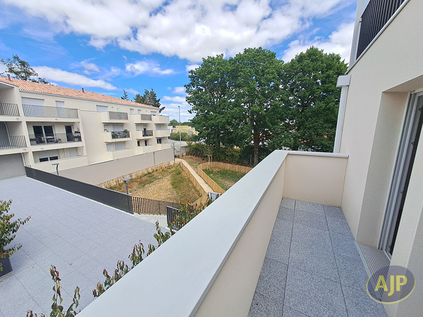 CHALLANS - Appartement 2 chambres - photo 5