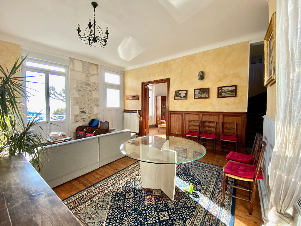 Photo Villa de caractère fin XIXème FACE MER - 10 pièces 187m² - image 5/6