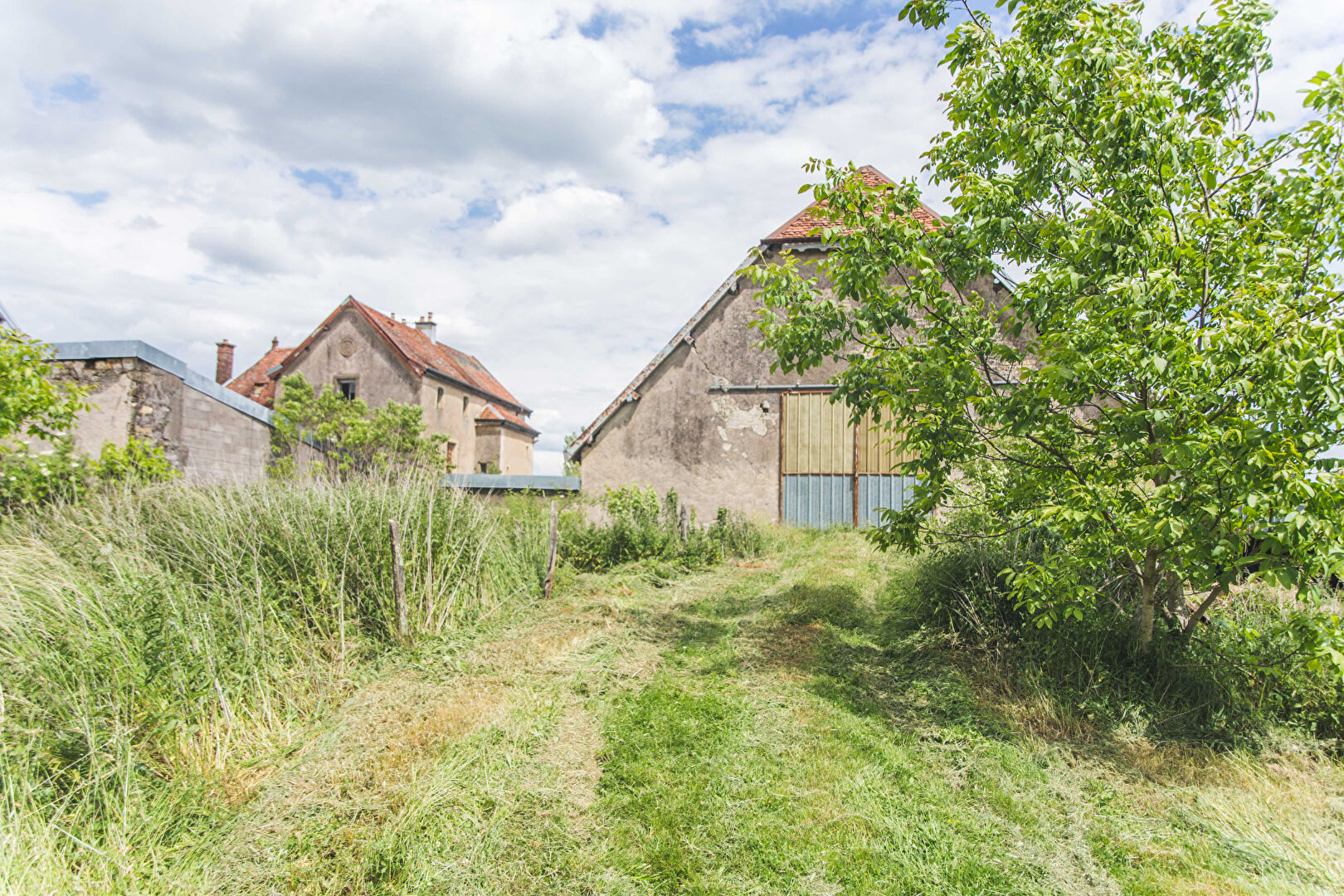 Photo Manoir rurale entre vesoul et Luxeuil avec 2 hectares de terrain image 3/6