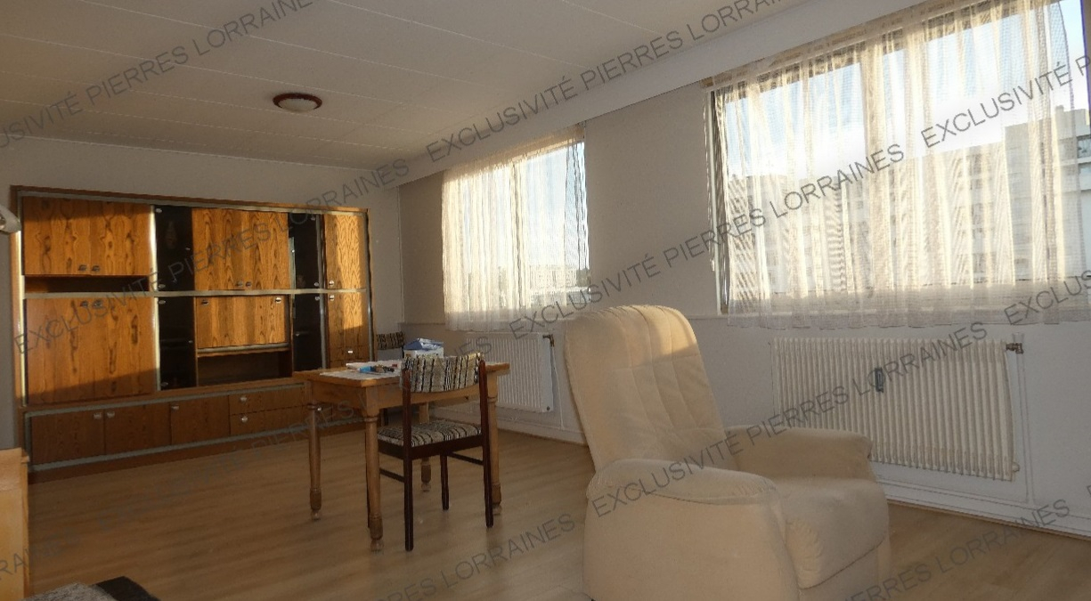 Photo Vandoeuvre lès Nancy. Appartement 4 pièces au Vélodrome. image 4/6