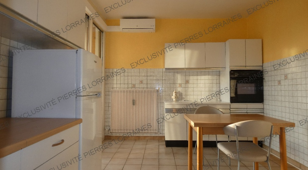 Photo Vandoeuvre lès Nancy. Appartement 4 pièces au Vélodrome. image 6/6