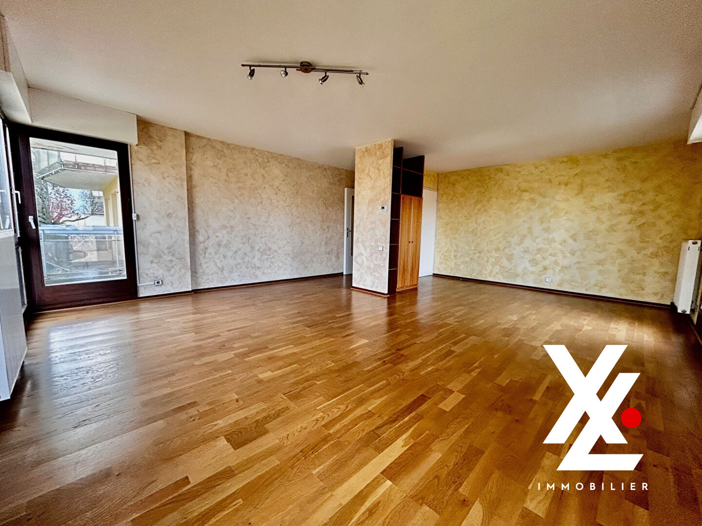 Photo Appartement  4 pièce(s) image 1/6