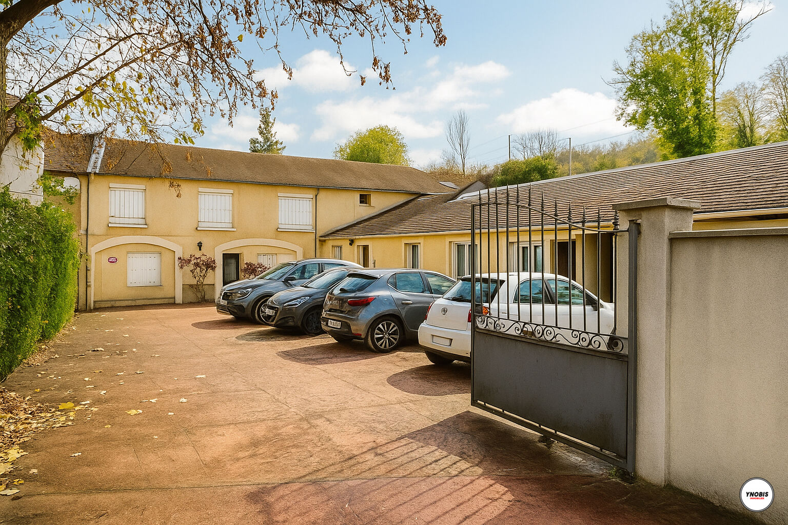 Immeuble Maule, 2 maisons de ville + local commercial - 7% de rentabilité