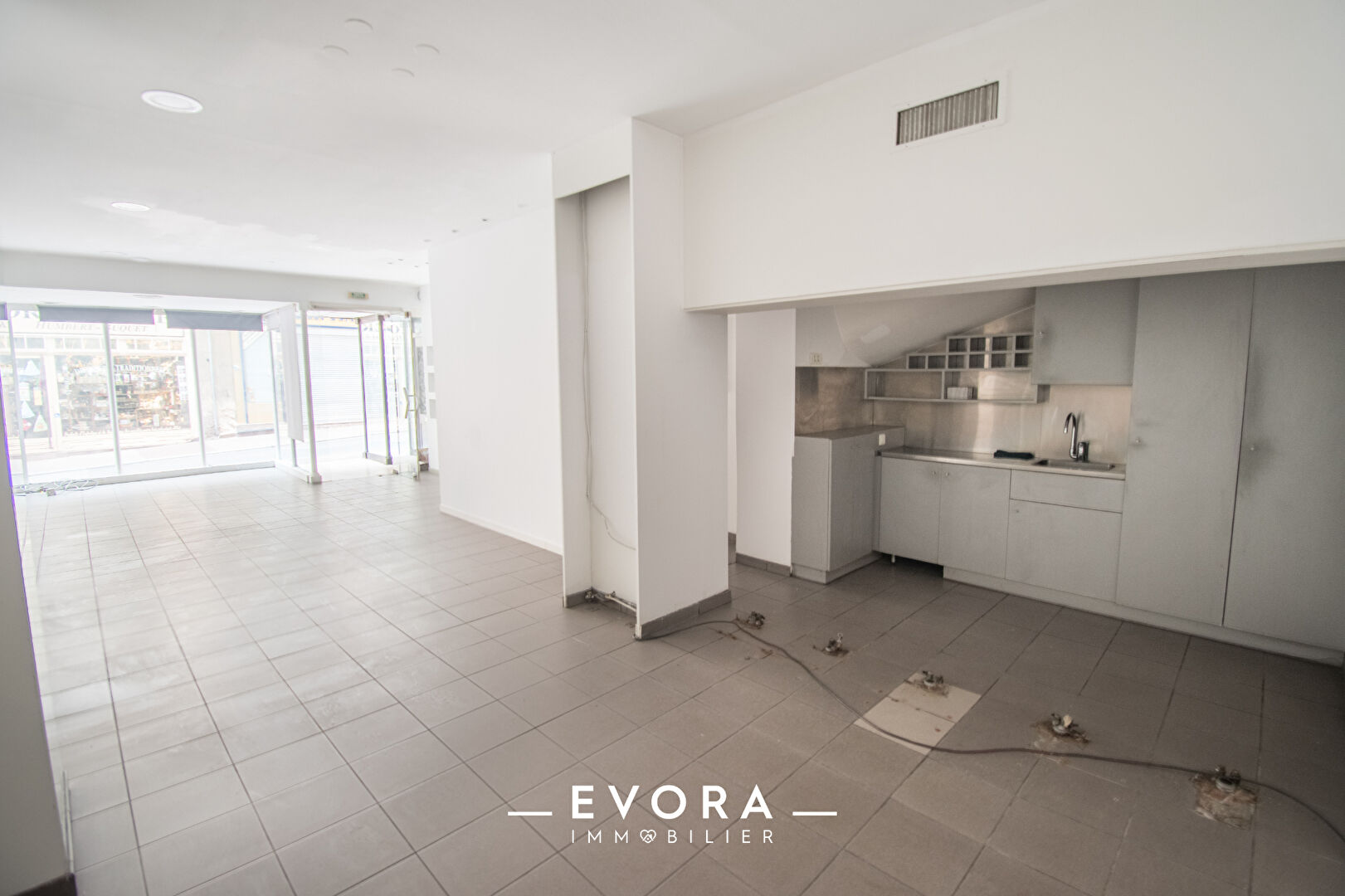 Photo Murs commerciaux - Metz HYPERCENTRE VILLE PIETON - Libre image 4/6