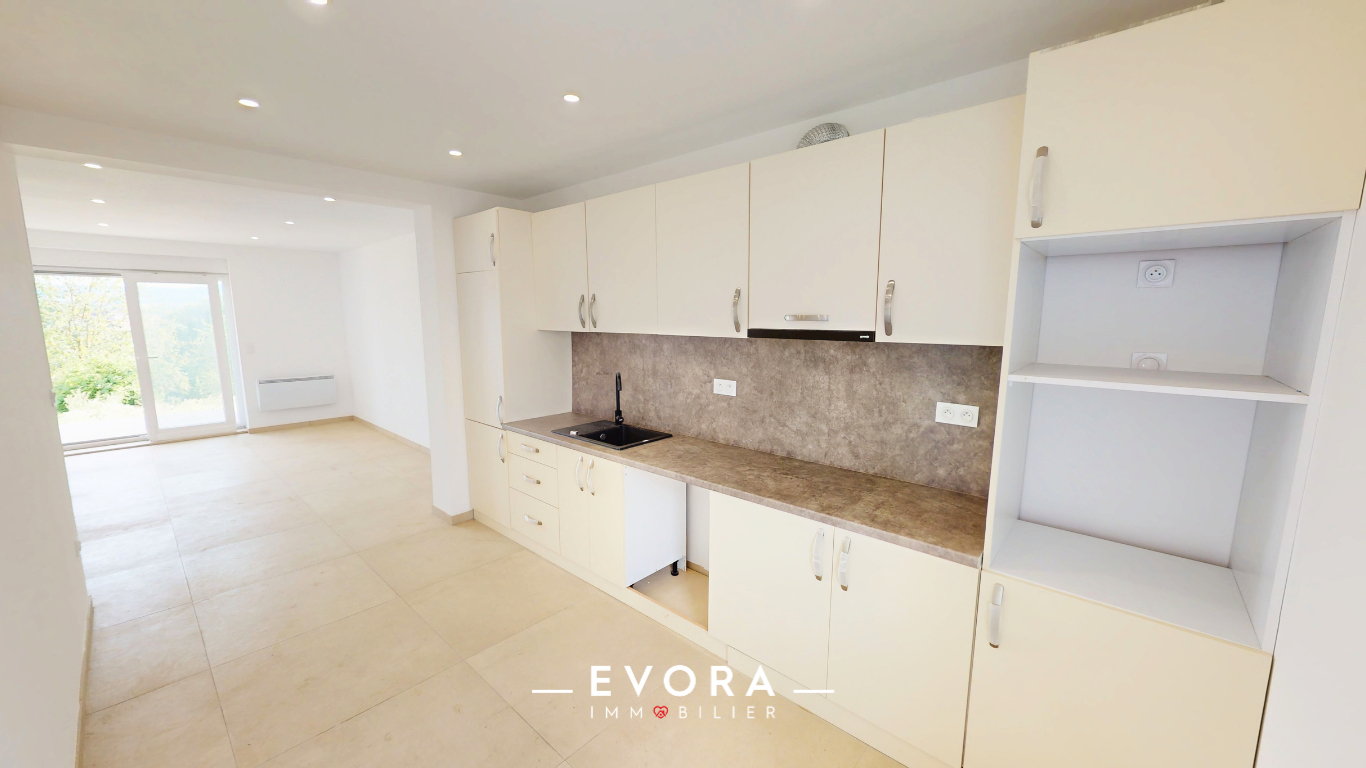 Photo Appartement avec terrasse, parking et jardinet - VITRY SUR ORNE image 3/6