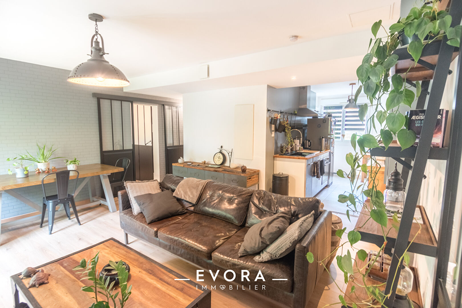 À vendre ? Superbe F4 en lisière de forêt - Balcon - Garage