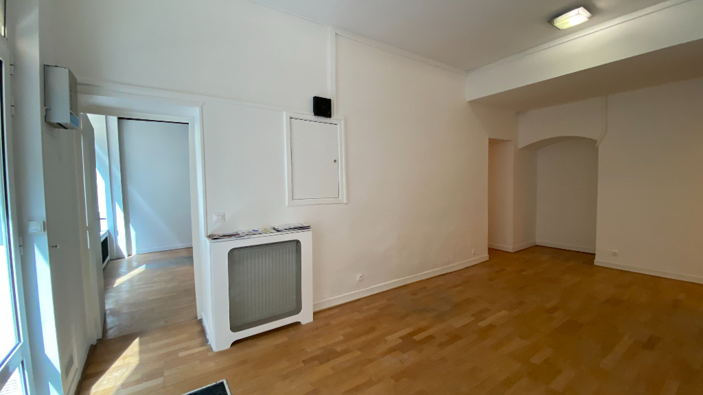 Photo Local commercial Paris 130 m2 image 5/6