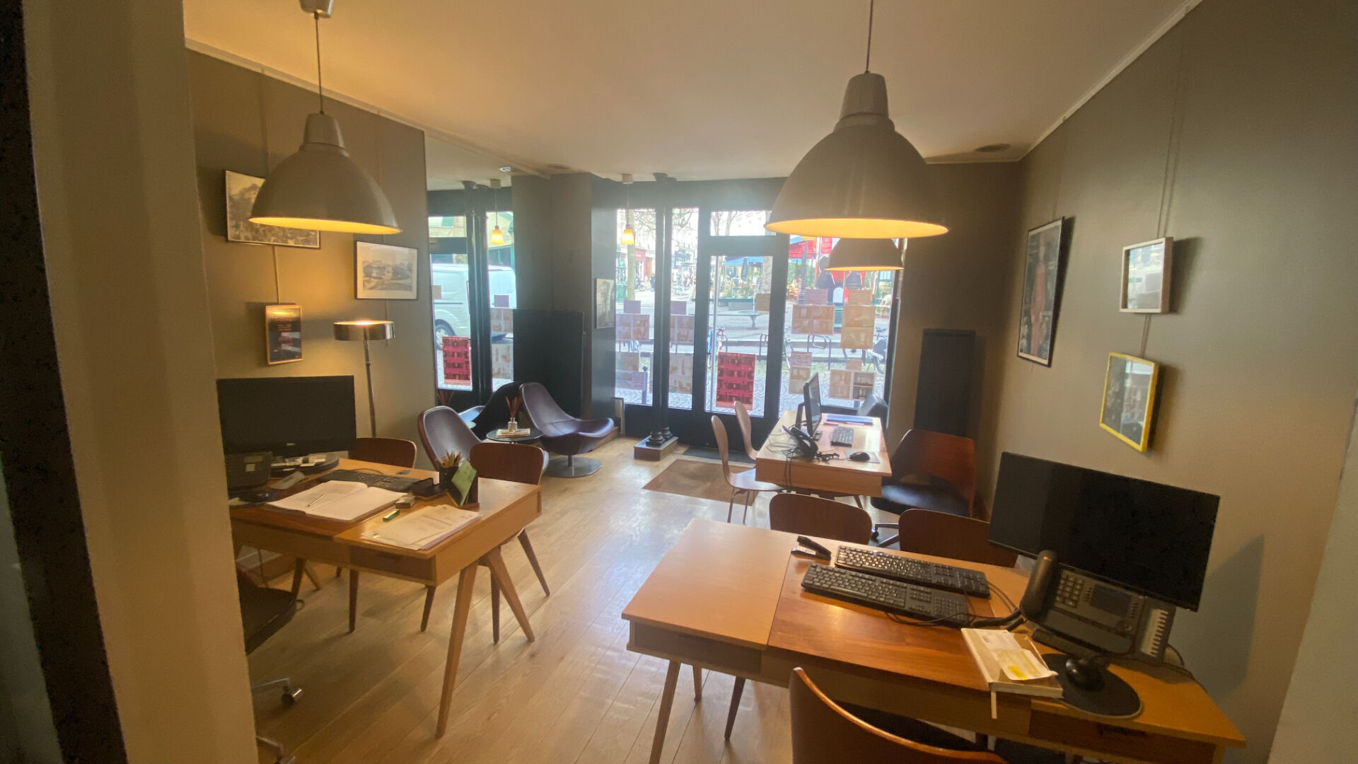 Photo Local commercial Paris 2 pièce(s) 35 m2 image 3/4