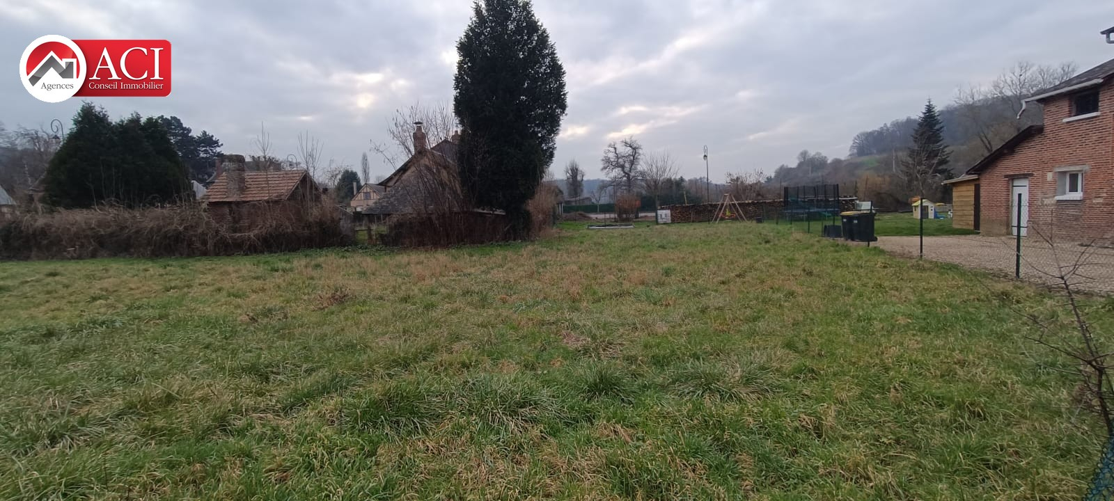 Terrain Lyons la Forêt 1200 m2