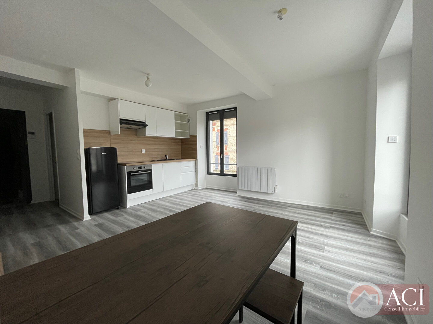 Photo Studio Meublé Chaumont en Vexin 1er étage image 2/4