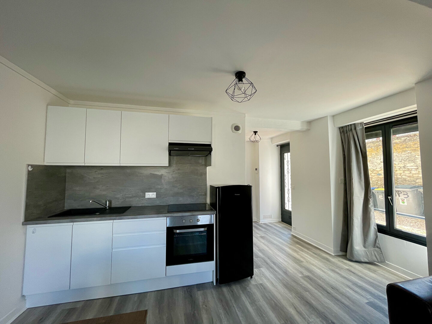 Photo Studio meublé Chaumont RDC image 3/4