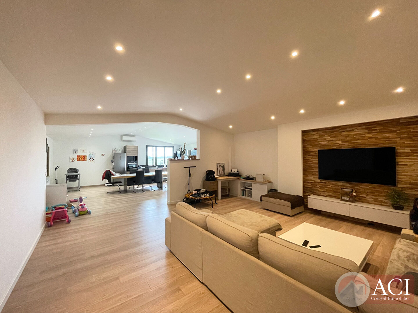 Agence immobilière de GROUPE JBL (ACI) - ACI IMMOBILIER MERU