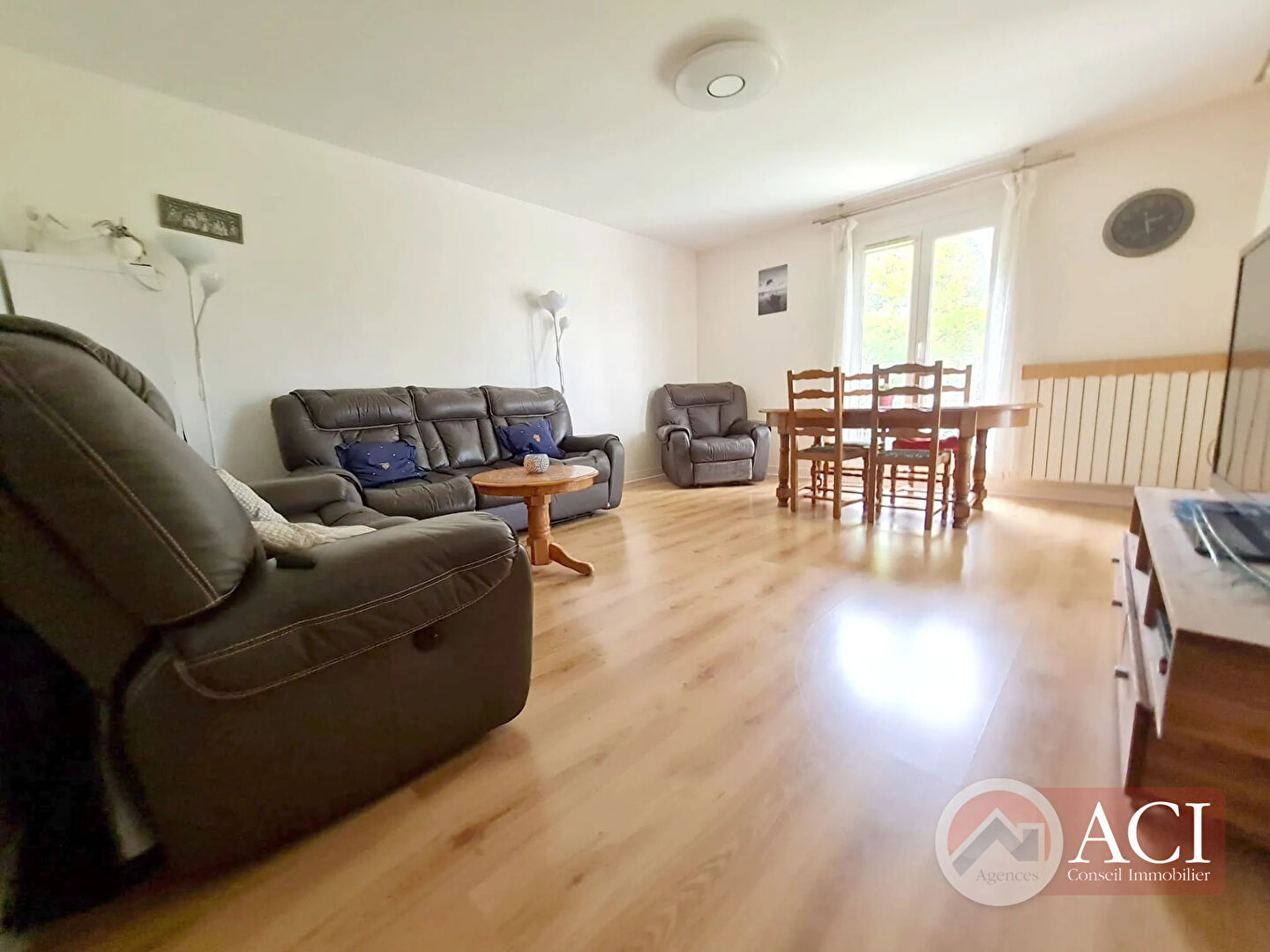 Photo GROSLAY - 4 PIÈCES PROCHE DEUIL LA BARRE image 2/6