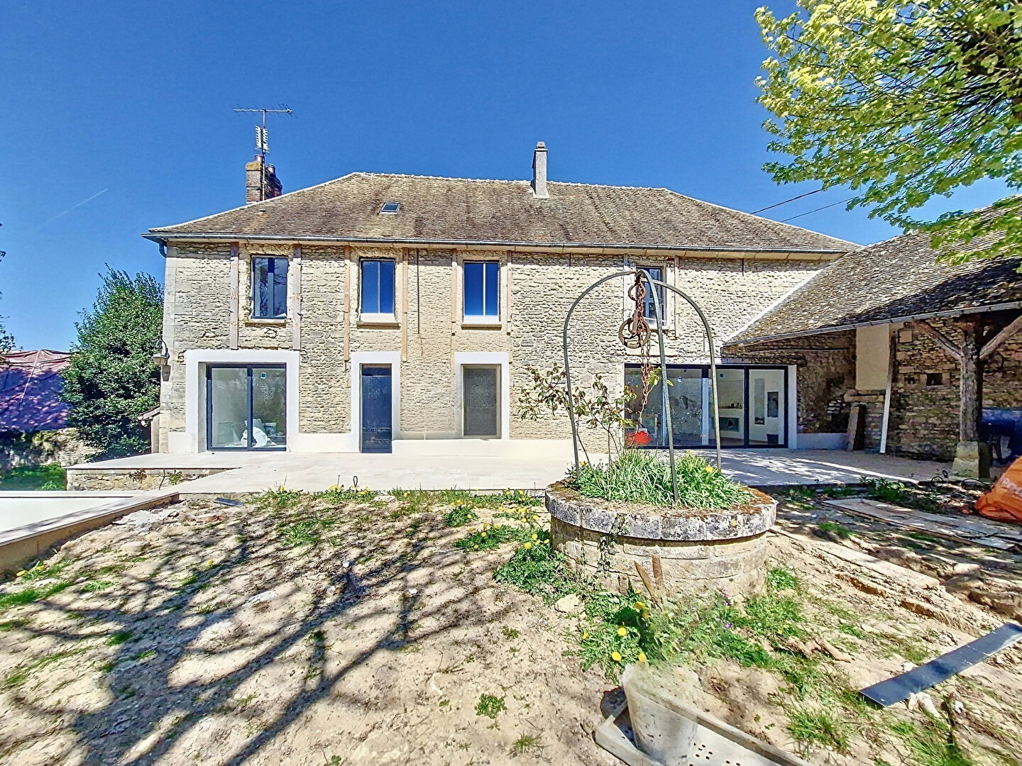 Agence immobilière de GROUPE JBL (ACI) - ACI IMMOBILIER CHARS
