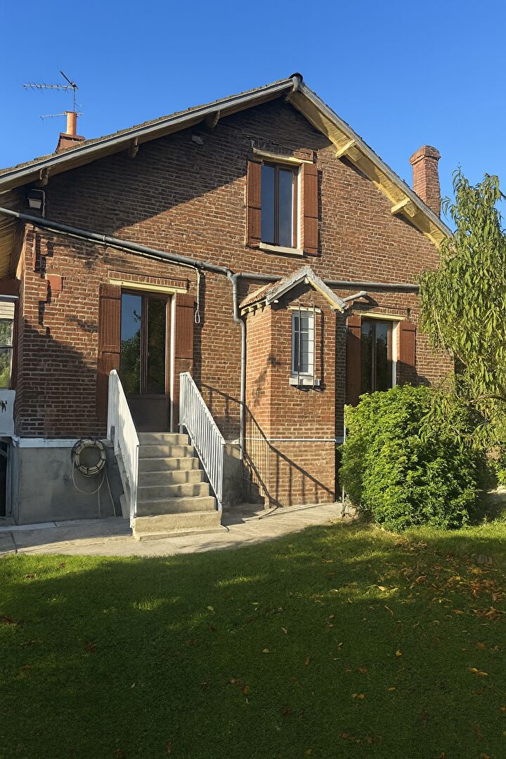 Maaison 7 pièce(s) Beaumont-sur-Oise 105 m² au sol