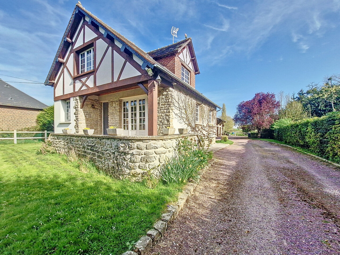 Agence immobilière de ACI-IMMOBILIER ETREPAGNY