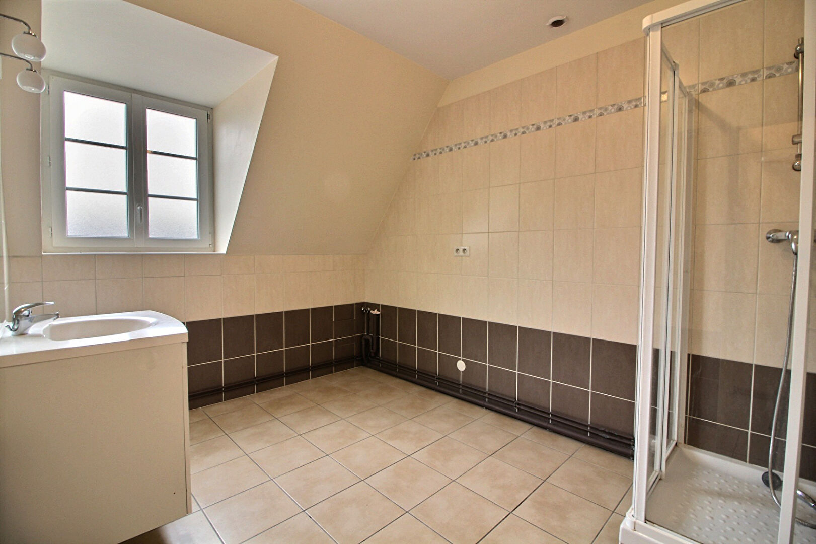 Photo Immeuble Etrepagny 8 pièce(s) 182 m2 image 2/5