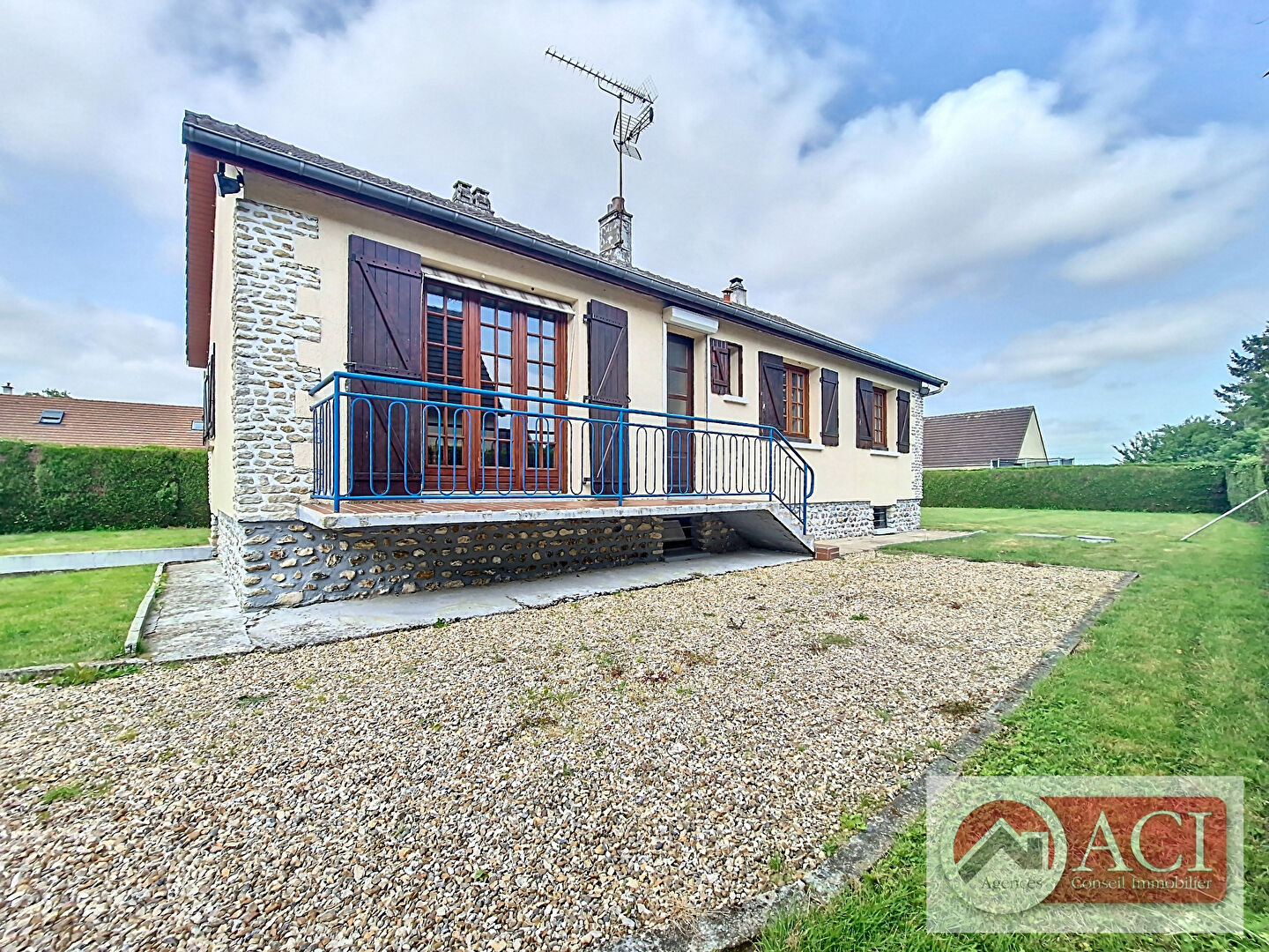 Agence immobilière de ACI-IMMOBILIER ETREPAGNY