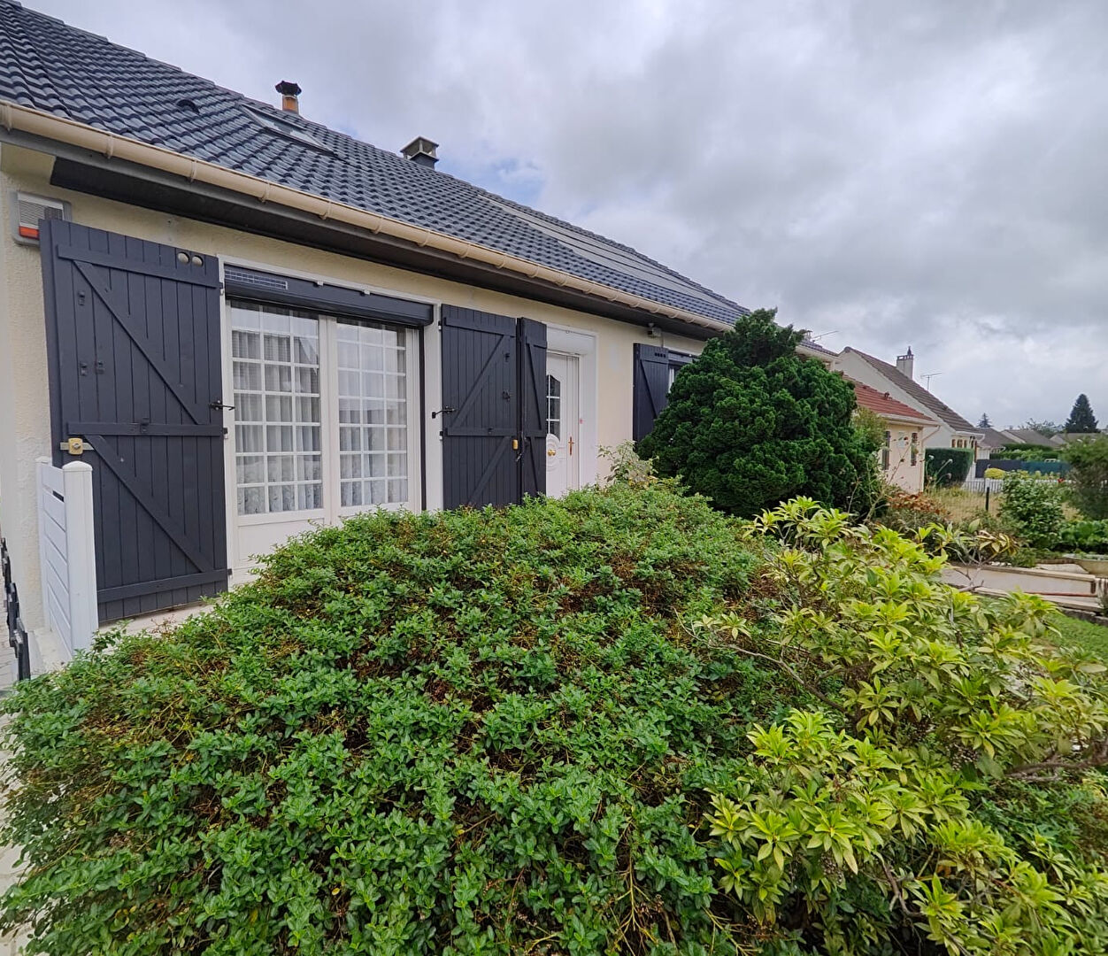 Maison Meru 6 pièce(s) 102 m2