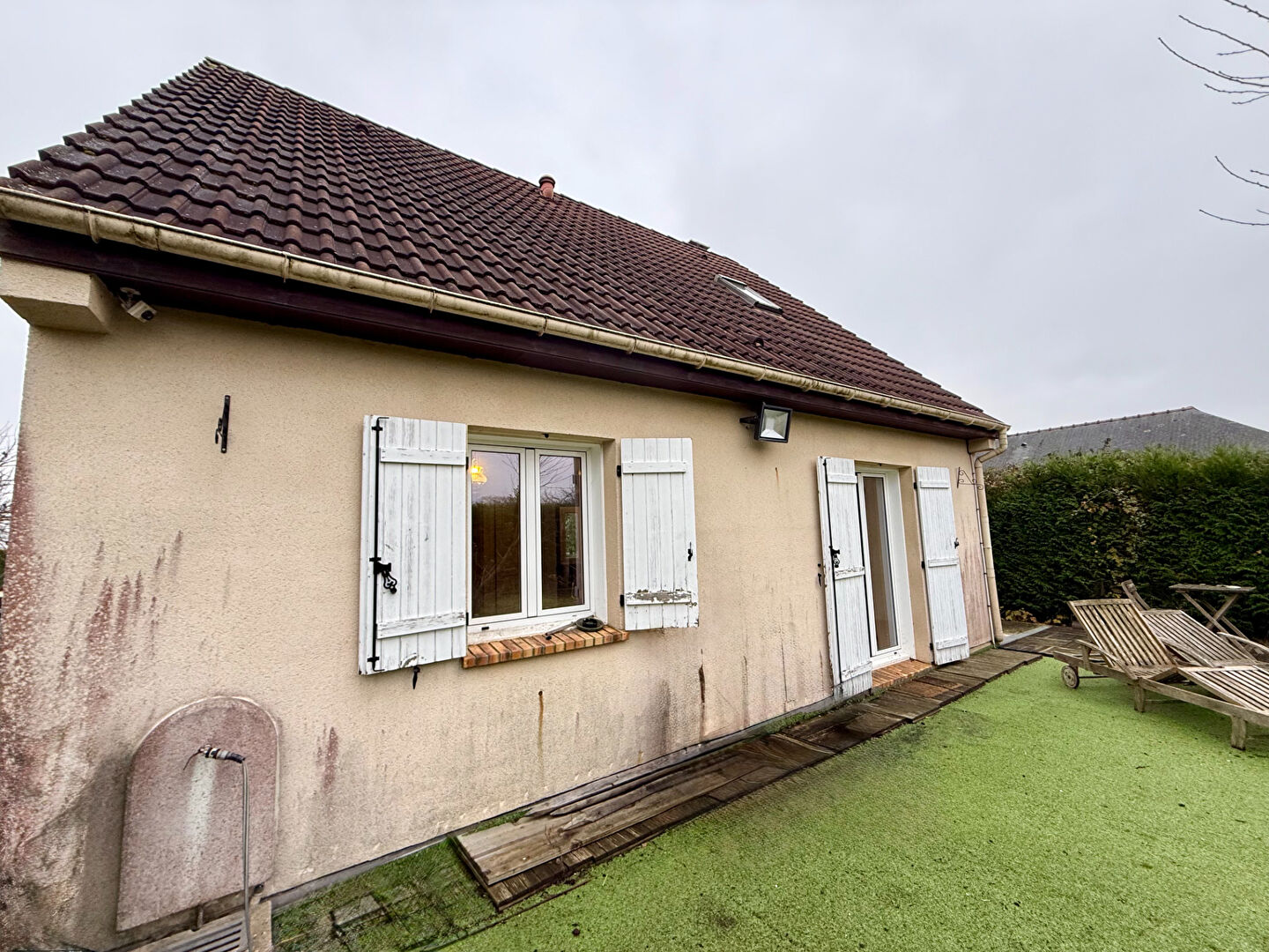 Photo Maison 5 pièce(s) 90 m2 A MOINS DE 10 KM image 1/6