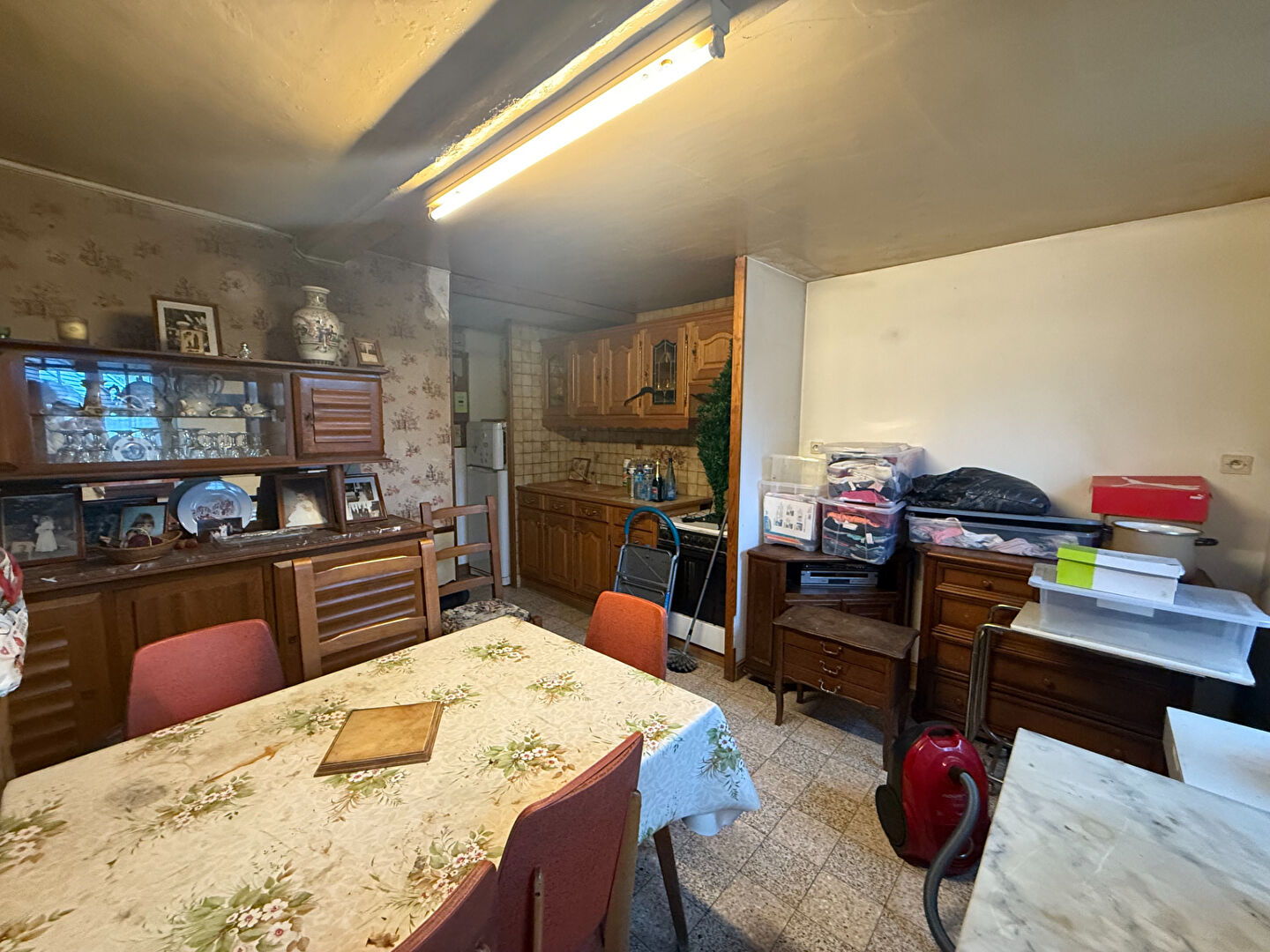 Photo Ensemble immobilier avec 3 lots - Fort potentiel d'aménagement ou d'investissement image 3/6