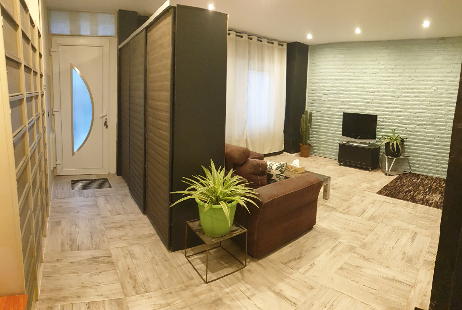 Photo Belle Maison + local commercial image 2/6