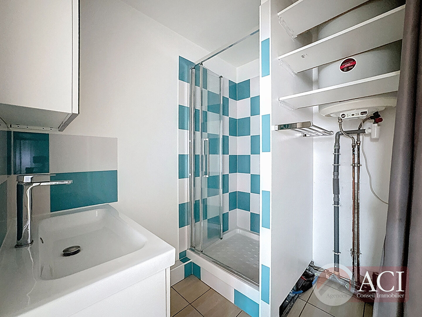 Photo Appartement 2 pièces   Le Moutier Proche gare Barre Ormesson ! image 6/6