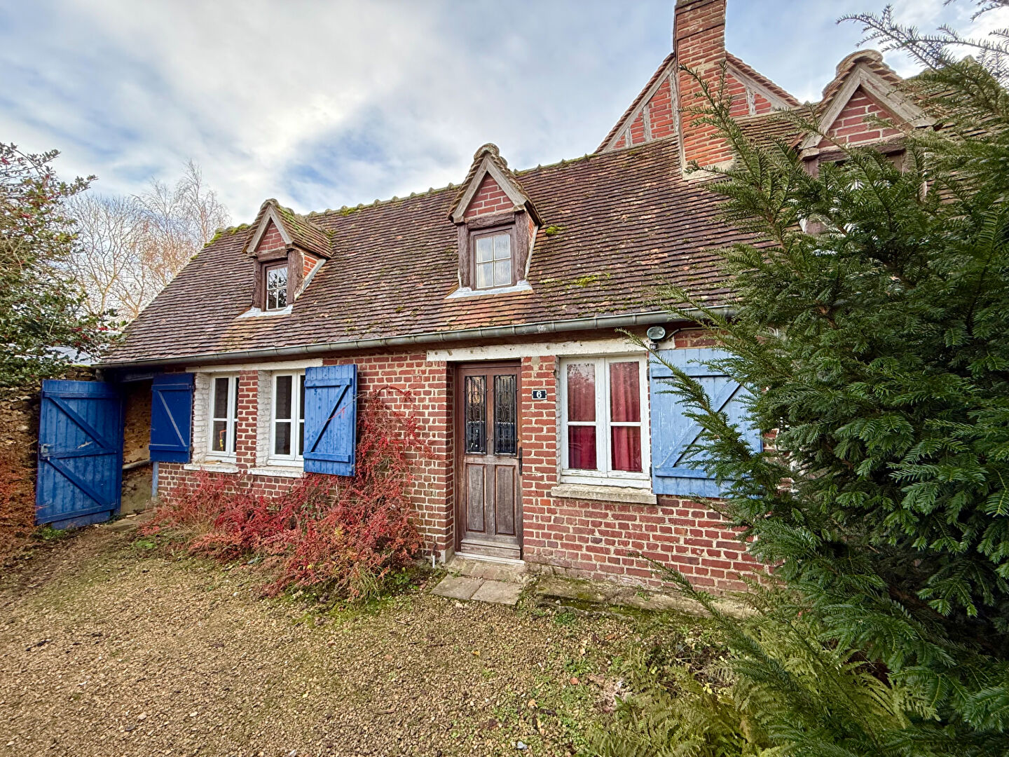 Photo PROCHE image 2/6