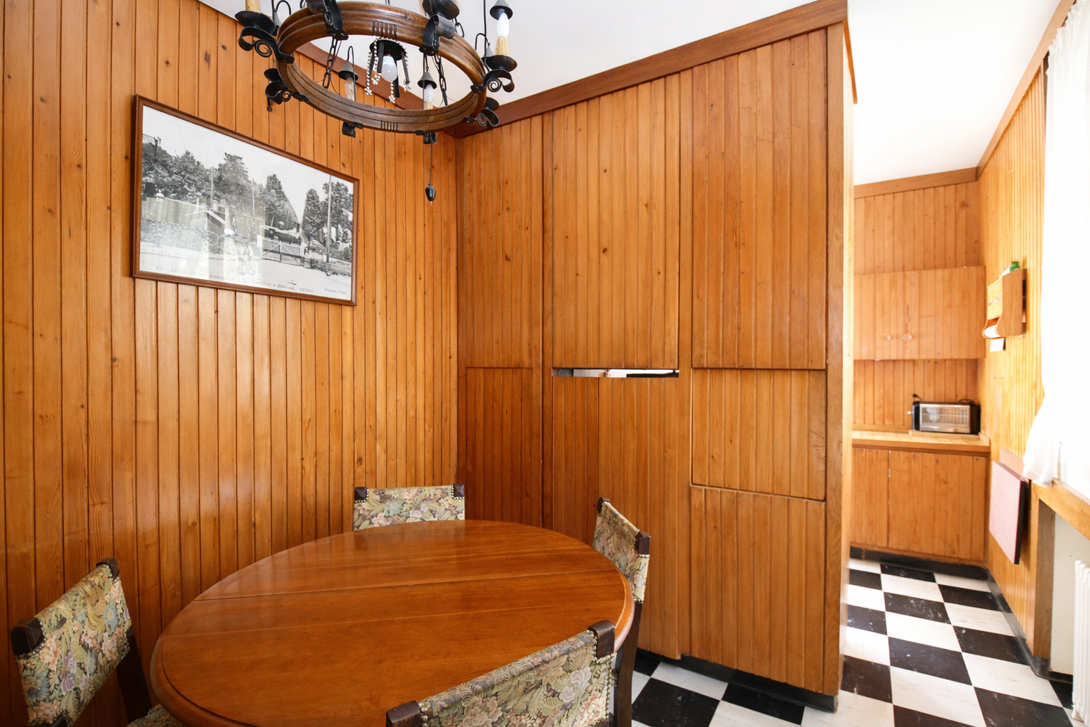 CHATOU EN LISIERE DU VESINET – CHARMANTE MAISON DE 144 M² – TERRAIN 699M²