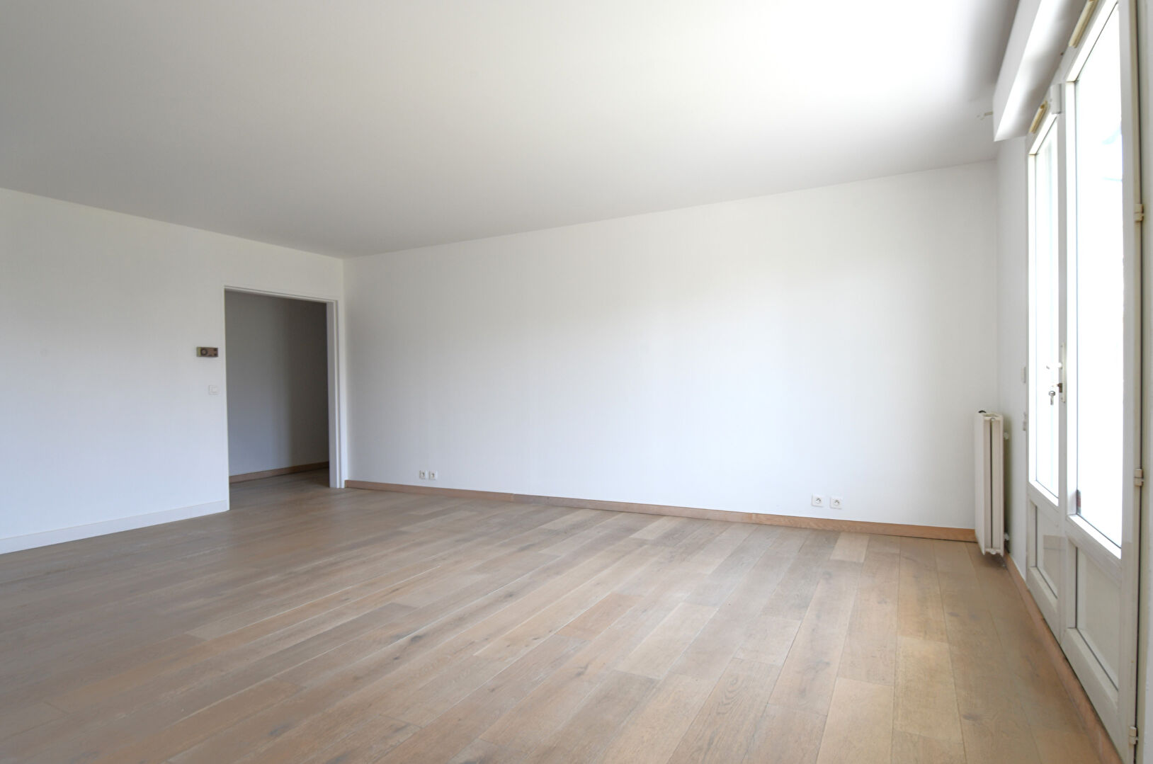 Appartement situé à Chatou 4 pièces de 92 m² en très bon état proche des commerces