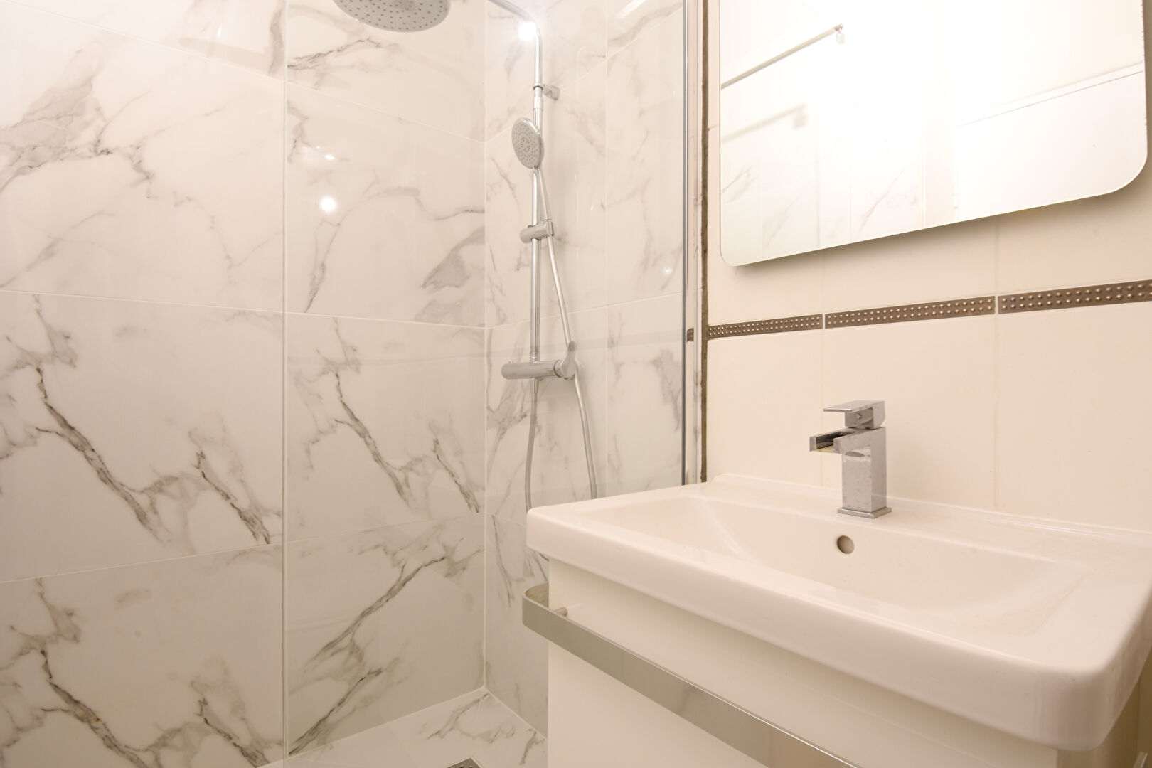 Appartement situé à Chatou 4 pièces de 92 m² en très bon état proche des commerces