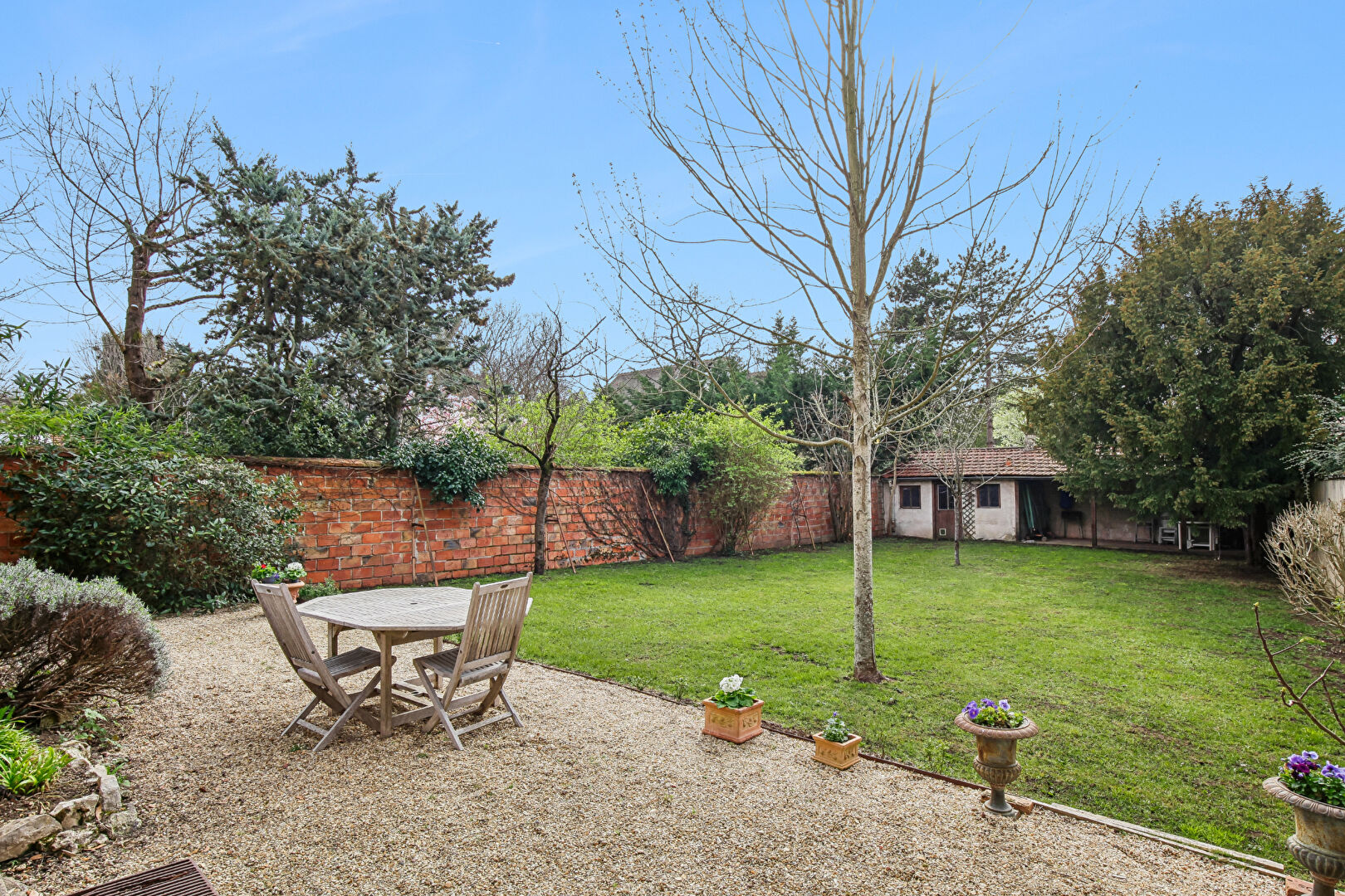 LE VESINET – MAISON DE CHARME – 6 CHAMBRES – 155 M² AU SOL – TERRAIN 572 M² – 5 mn RER