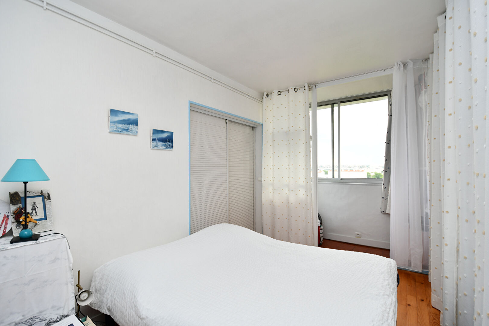Appartement  situé  à CHATOU de 3 pièces  avec une vue panoramique et un box de 18 m²
