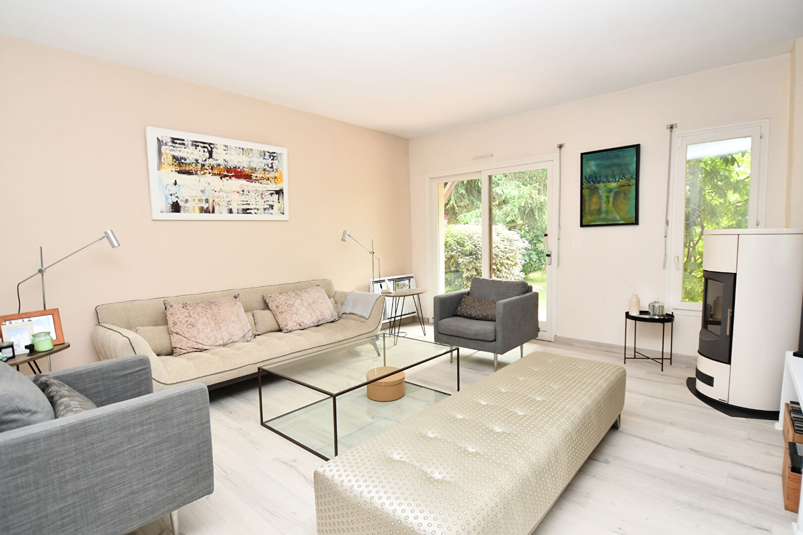 Maison située à Chatou avec 5 chambres de 204.m2 sur un terrain de 951 m²
