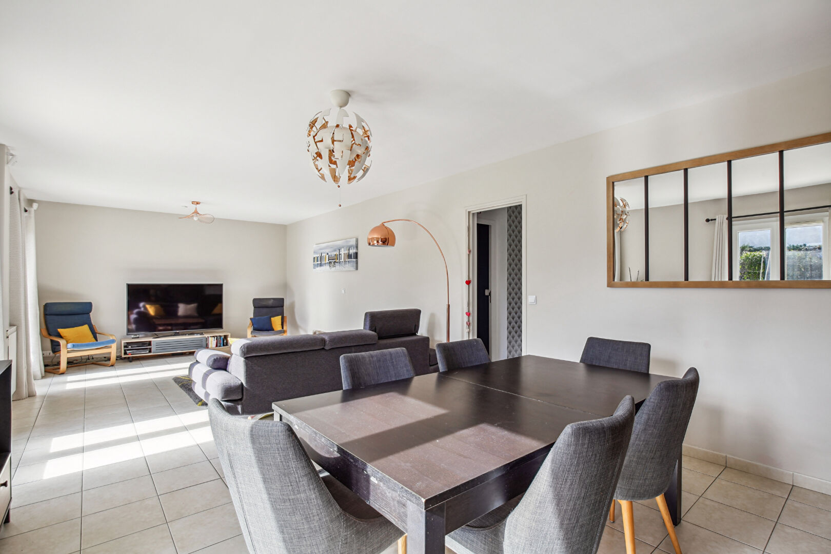 MAISON située à MONTESSON  en lisière de CHATOU de 150 m2 au sol sur 459 m² de terrain