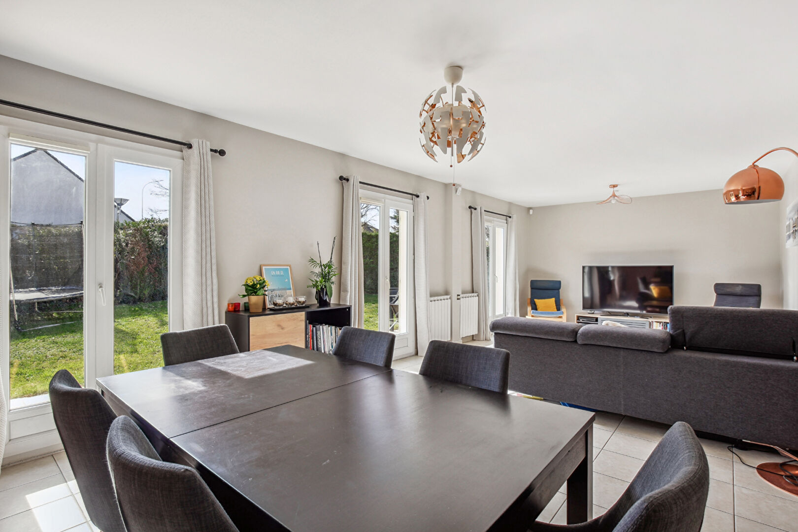 MAISON située à MONTESSON  en lisière de CHATOU de 150 m2 au sol sur 459 m² de terrain
