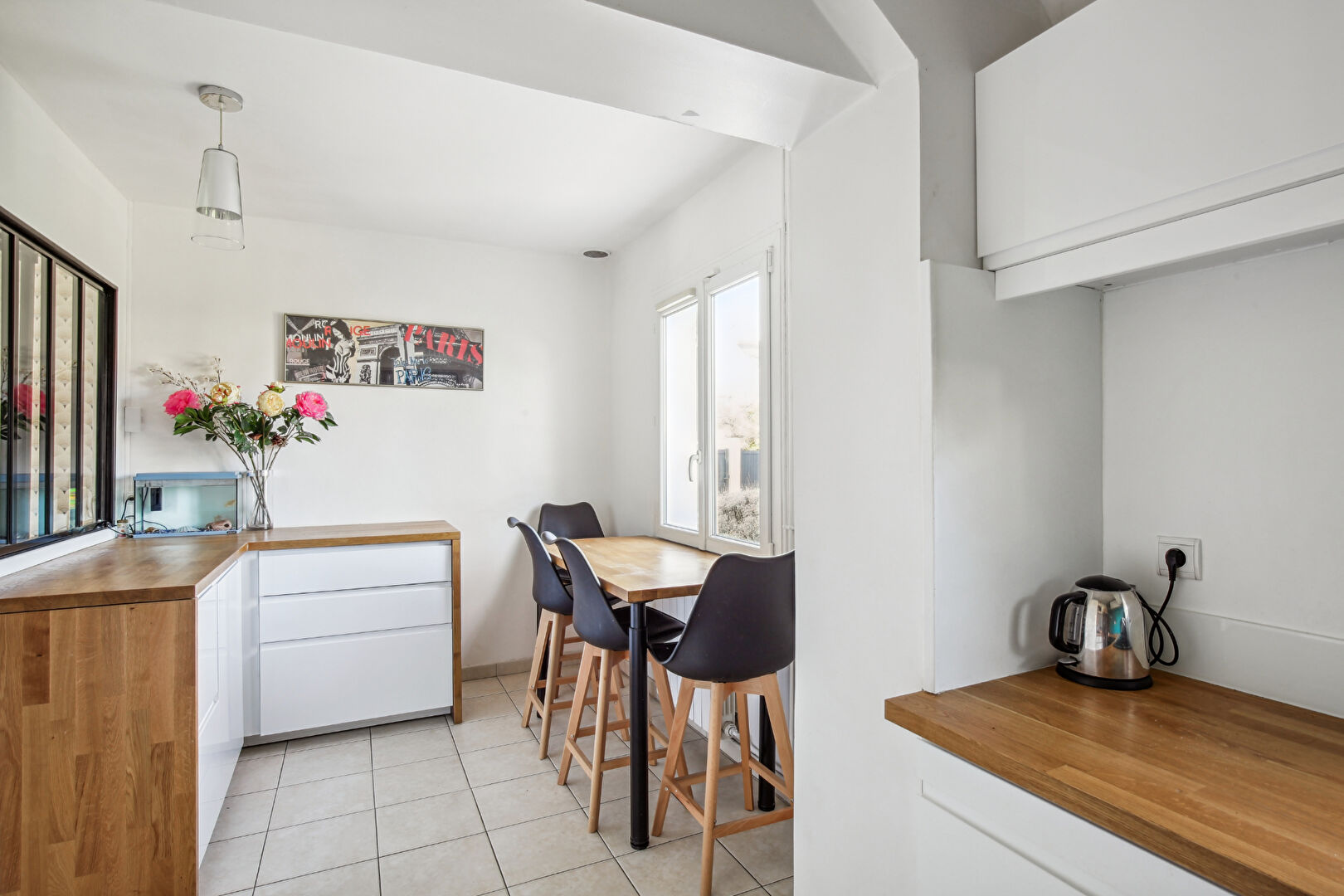 MAISON située à MONTESSON  en lisière de CHATOU de 150 m2 au sol sur 459 m² de terrain