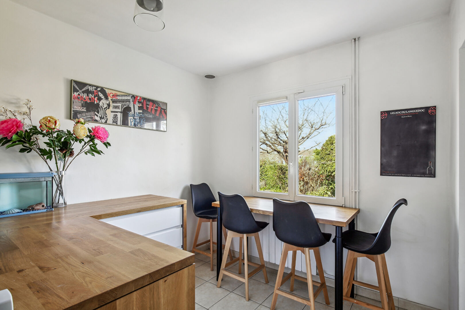 MAISON située à MONTESSON  en lisière de CHATOU de 150 m2 au sol sur 459 m² de terrain