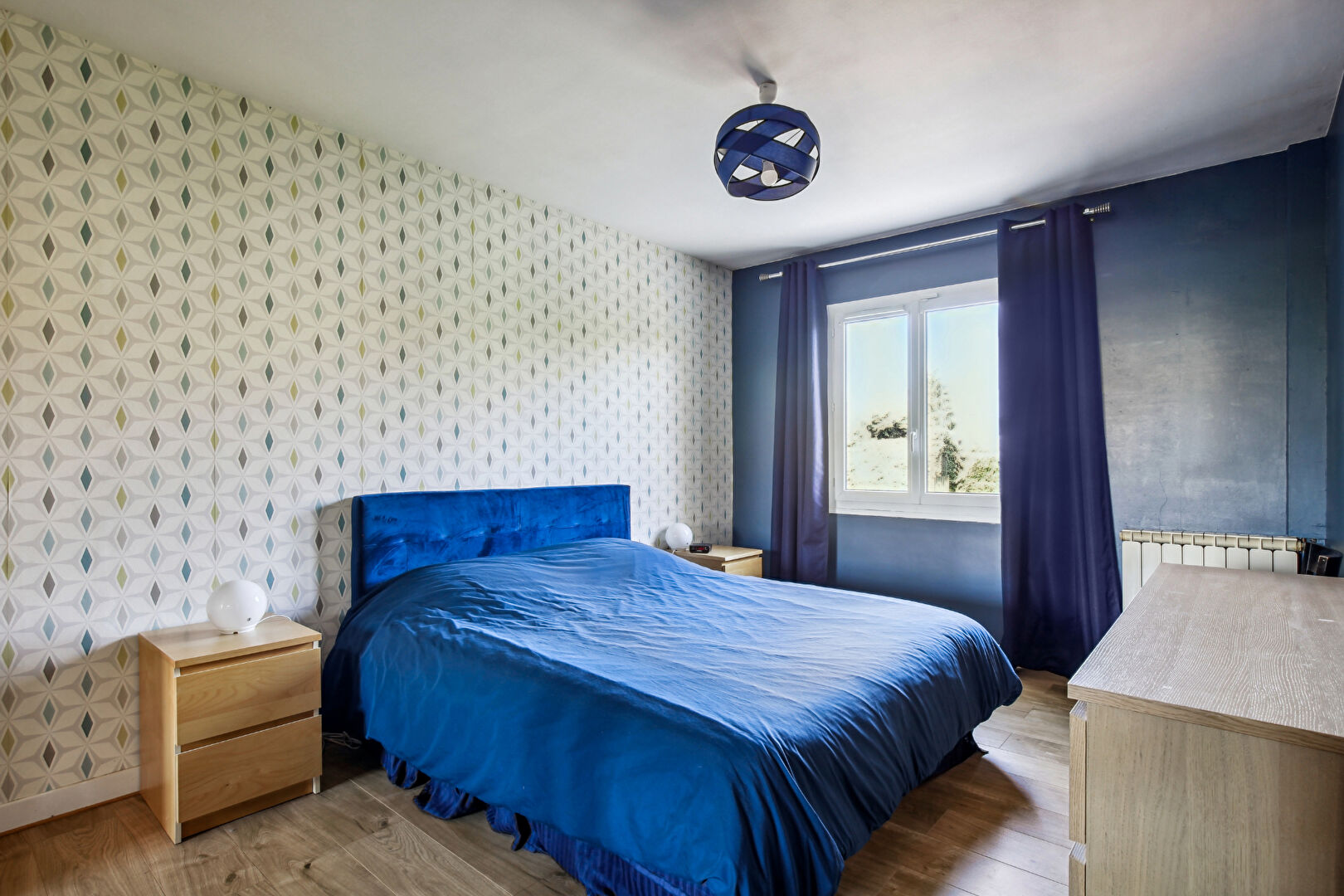 MAISON située à MONTESSON  en lisière de CHATOU de 150 m2 au sol sur 459 m² de terrain