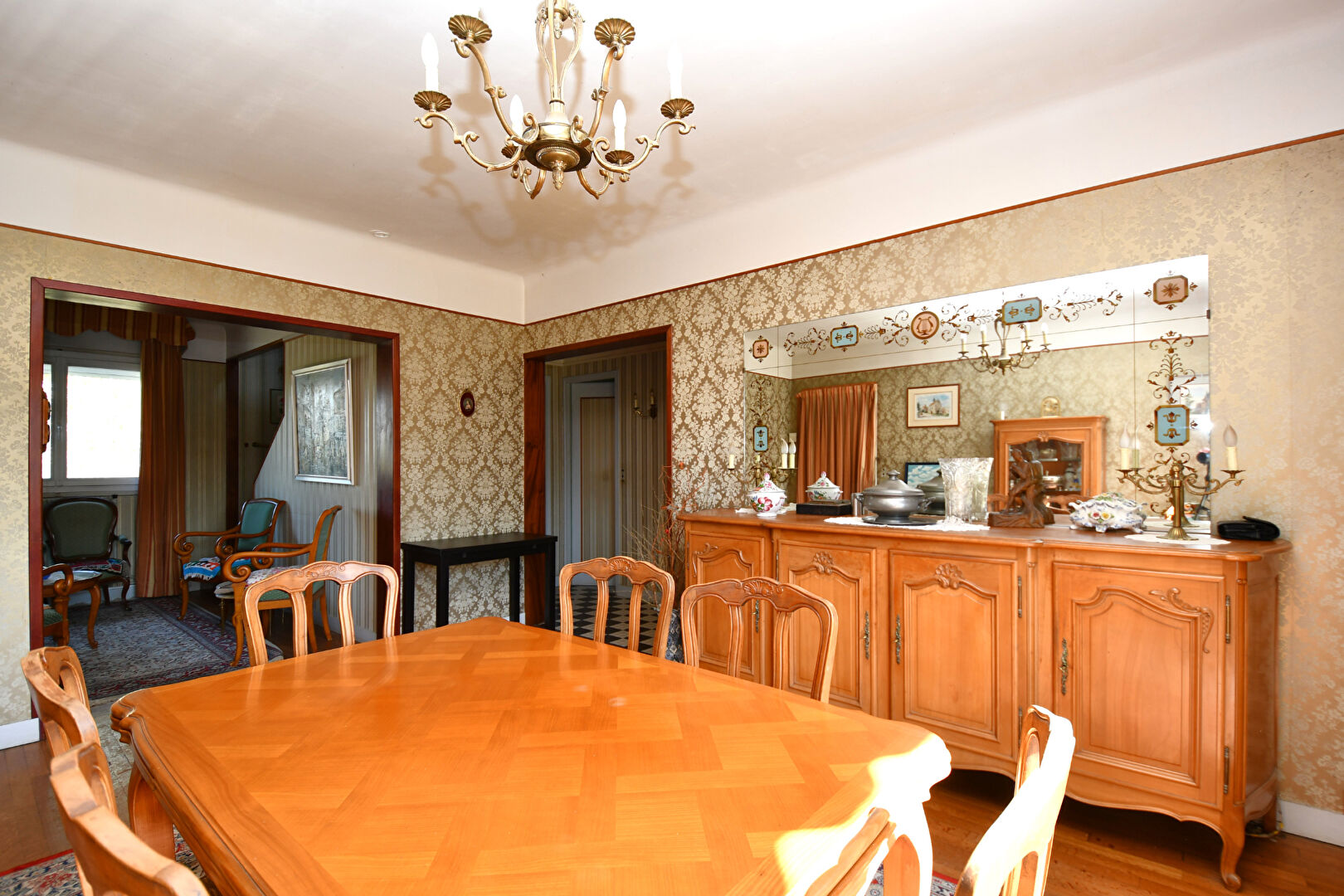 Maison située à Chatou de 93 m² avec 3 chambres  sur un terrain de 320 m²